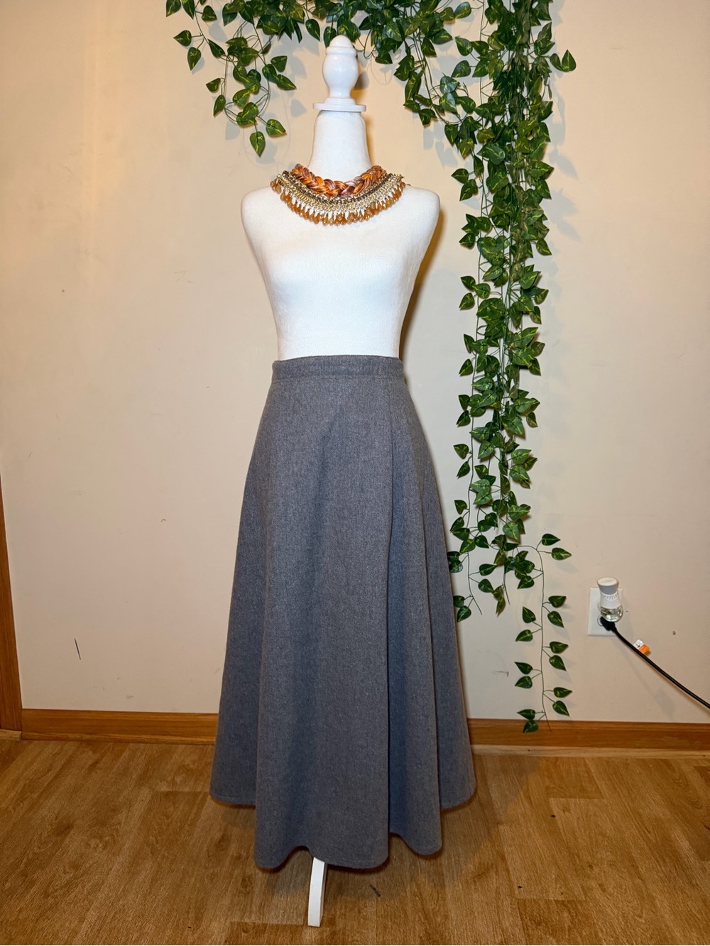 VINTAGE TALBOTS 100% WOOL Classic Gray A-Line  Skirt - Versatile Women's Skirt